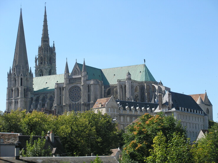 Kathedrale Notre-Dame von Chartres: Gesamtansicht © Wikimedia Commons