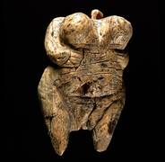 "Venus"-Figur aus Mammut-Elfenbein vom Hohle Fels bei Schelklingen©Institut für Ur- und Frühgeschichte, Foto: Hilde Jensen