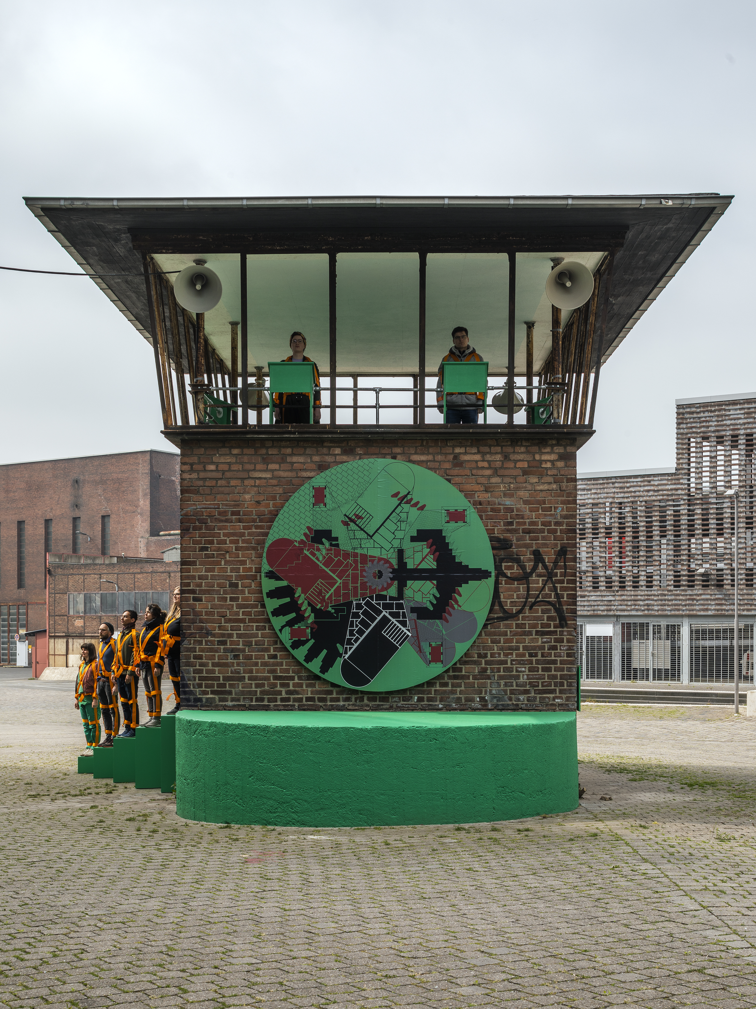 Suse Weber - Betonoper: Die Taube (2019) Emblematische Skulptur Stellwerkhaus, Colosseum Westpark, Alleestraße 144 44793 © Henning Rogge / Urbane Künste Ruhr