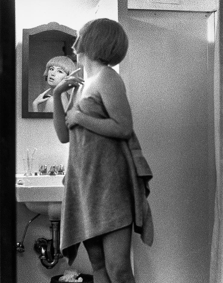Cindy Sherman  Untitled Film Still #2, 1977 Silbergelatineabzug 37 5/8 x 27 1/2 in. | 95,5 x 70 cm KUNSTMUSEUM WOLFSBURG Courtesy of the artist and Metro Pictures, New York