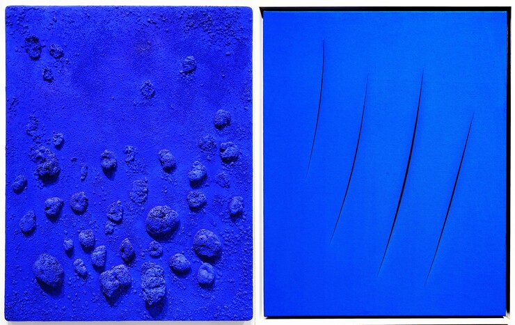 links: Yves Klein, Relief éponge bleu (Kleine Nachtmusik), 1960, Foto Rainer K. Wick; rechts: Lucio Fontana, Raumkonzept – Erwartungen (Concetto spaziale – Attese), 1962-63, Foto Rainer K. Wick